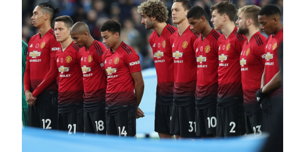 Manchester United murskasi Manchester City